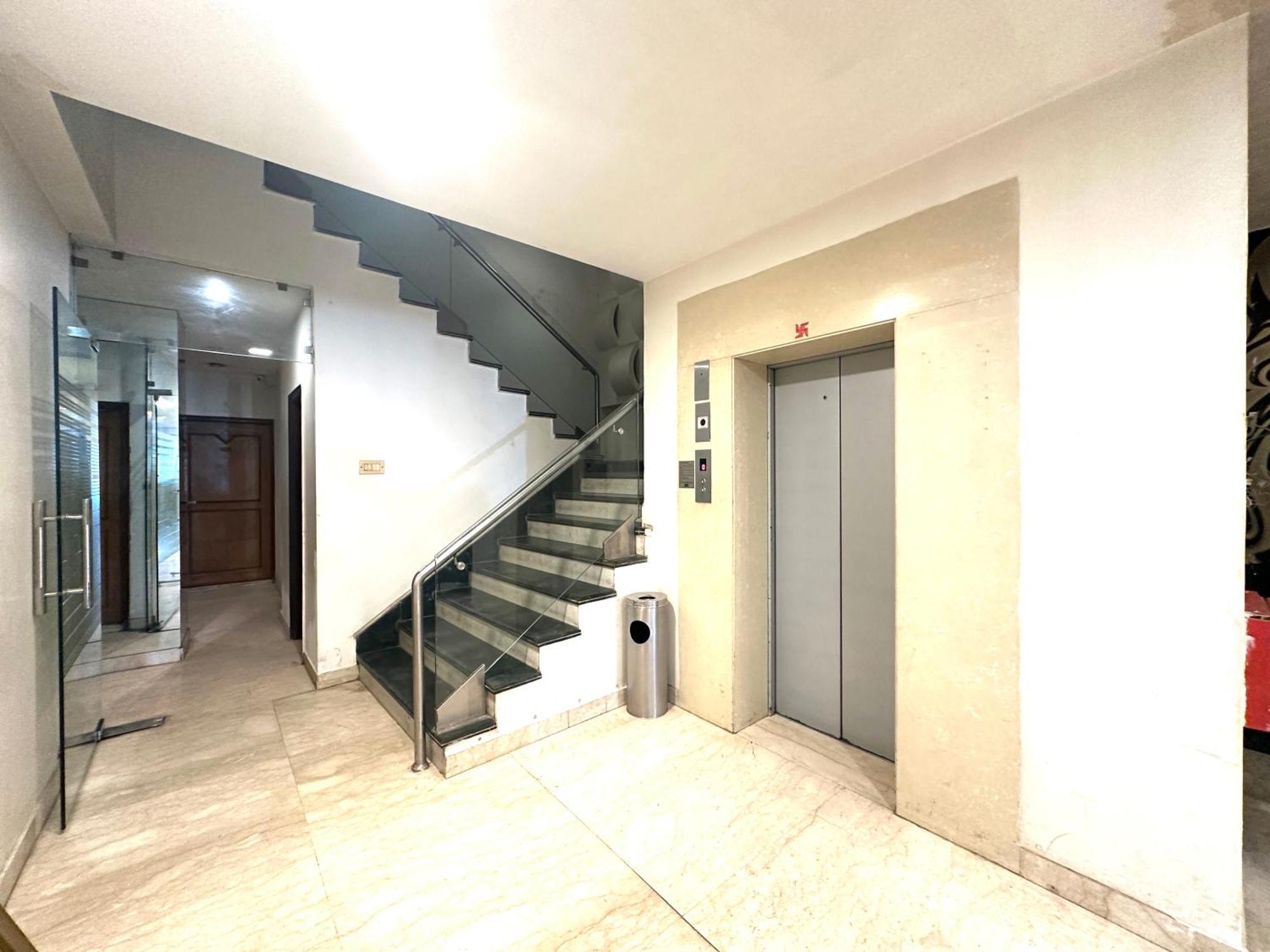 Hotel Good Times Near Ganga Ram Hospital And Karol Bagh Metro Delhi  Exterior photo